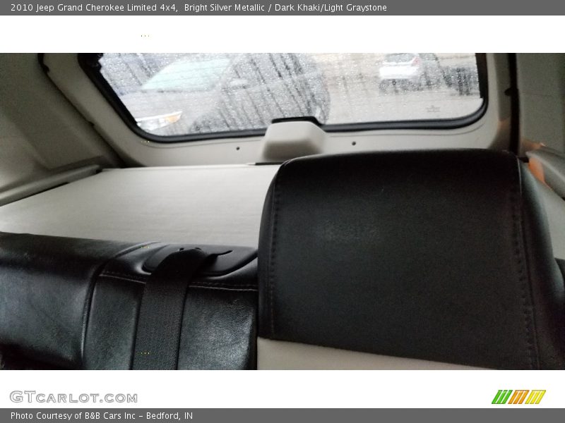 Bright Silver Metallic / Dark Khaki/Light Graystone 2010 Jeep Grand Cherokee Limited 4x4