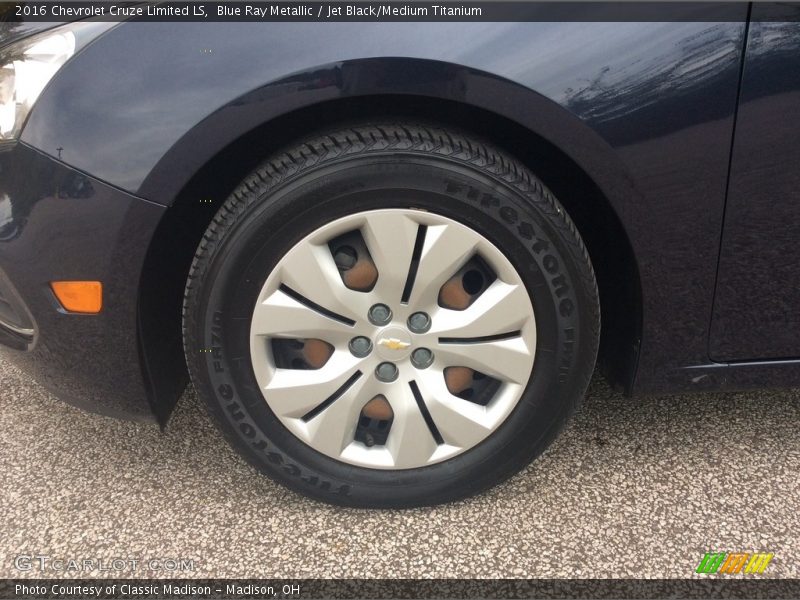 Blue Ray Metallic / Jet Black/Medium Titanium 2016 Chevrolet Cruze Limited LS