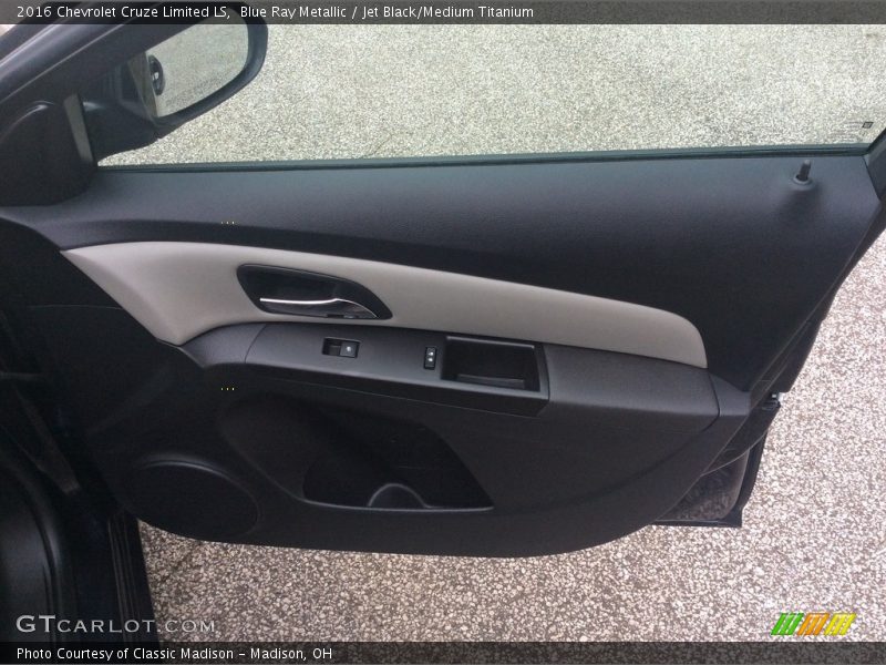 Blue Ray Metallic / Jet Black/Medium Titanium 2016 Chevrolet Cruze Limited LS