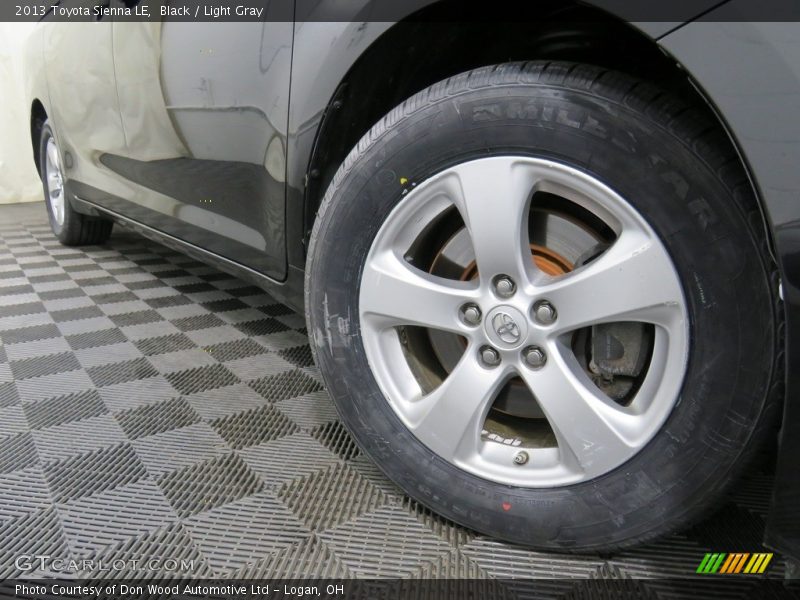 Black / Light Gray 2013 Toyota Sienna LE