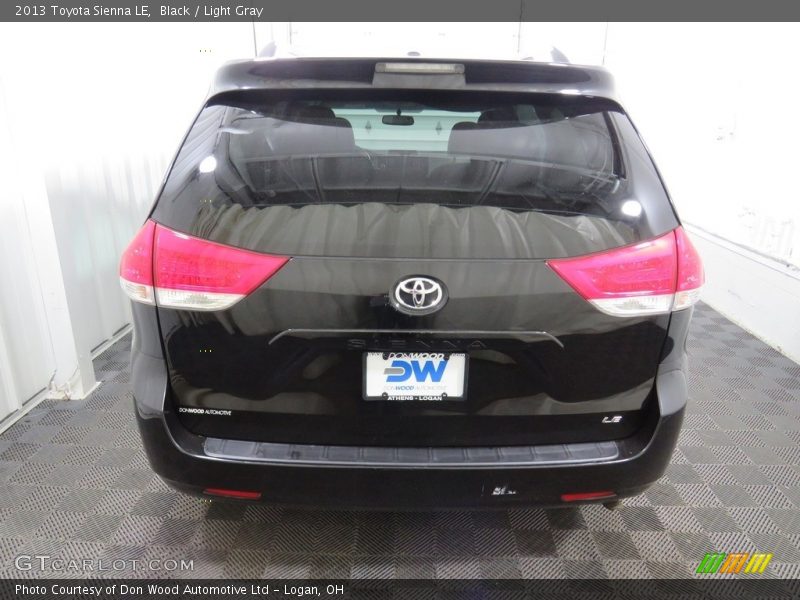 Black / Light Gray 2013 Toyota Sienna LE