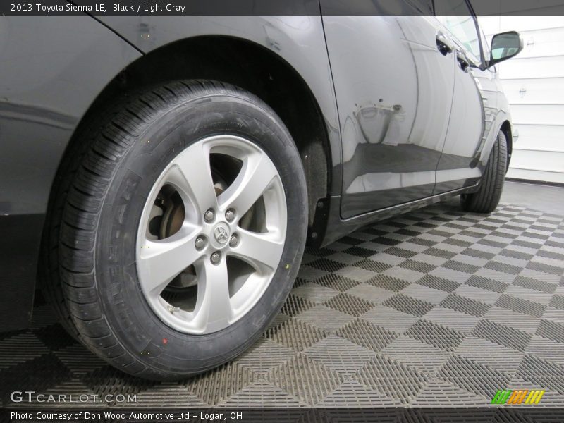 Black / Light Gray 2013 Toyota Sienna LE