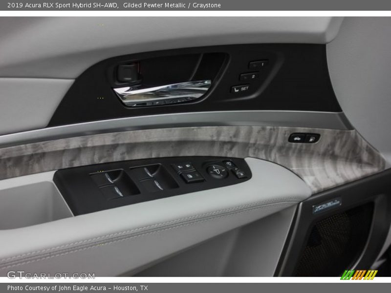 Controls of 2019 RLX Sport Hybrid SH-AWD
