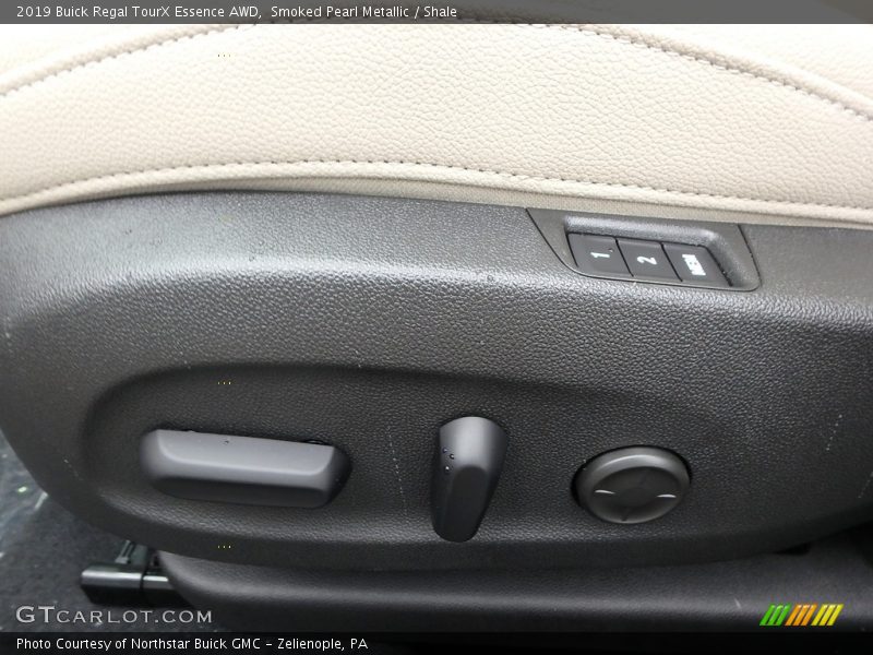 Controls of 2019 Regal TourX Essence AWD