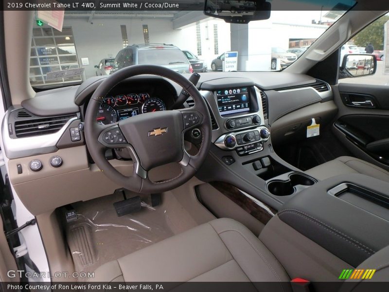 Summit White / Cocoa/Dune 2019 Chevrolet Tahoe LT 4WD