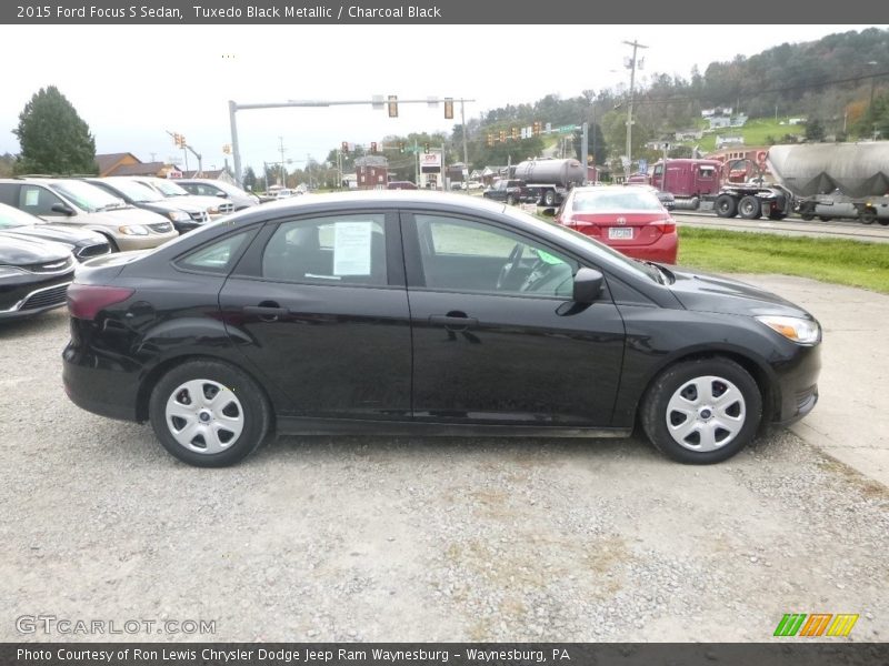 Tuxedo Black Metallic / Charcoal Black 2015 Ford Focus S Sedan
