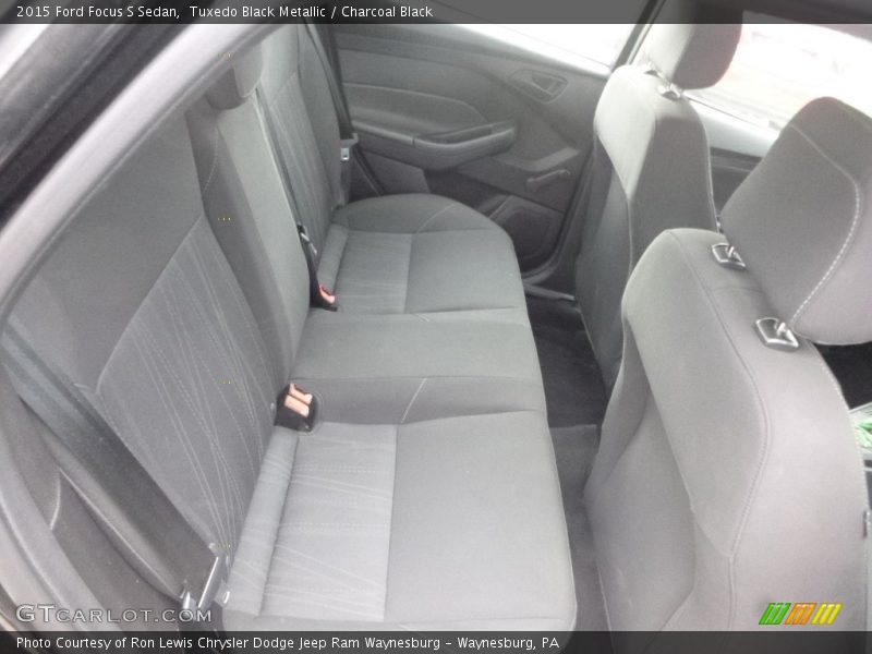 Tuxedo Black Metallic / Charcoal Black 2015 Ford Focus S Sedan