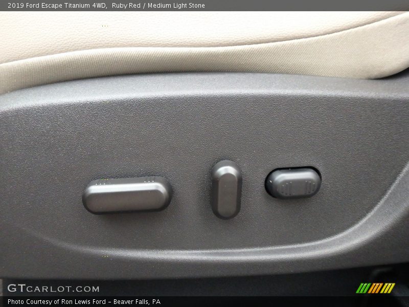 Controls of 2019 Escape Titanium 4WD