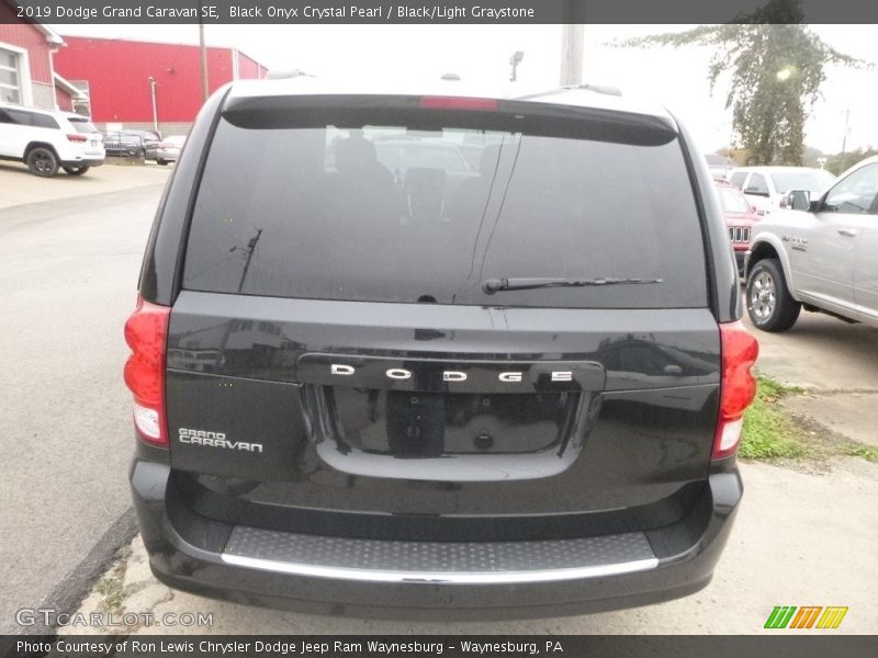 Black Onyx Crystal Pearl / Black/Light Graystone 2019 Dodge Grand Caravan SE