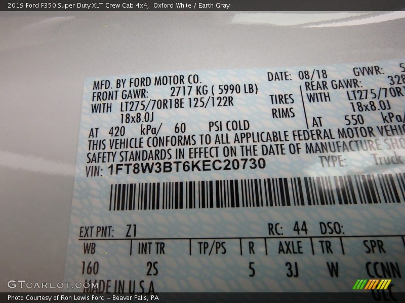 2019 F350 Super Duty XLT Crew Cab 4x4 Oxford White Color Code Z1