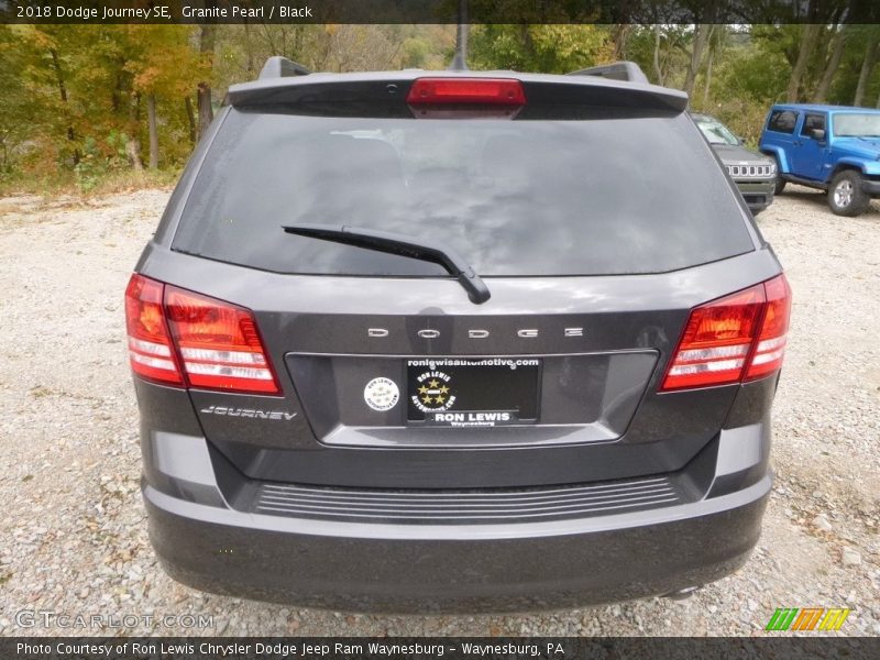 Granite Pearl / Black 2018 Dodge Journey SE