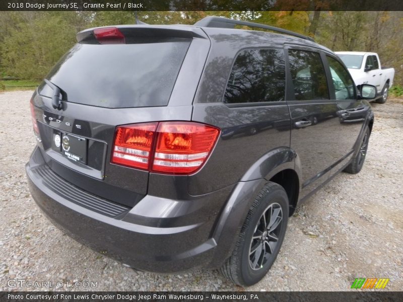 Granite Pearl / Black 2018 Dodge Journey SE