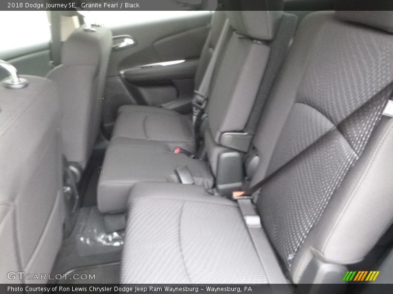 Granite Pearl / Black 2018 Dodge Journey SE