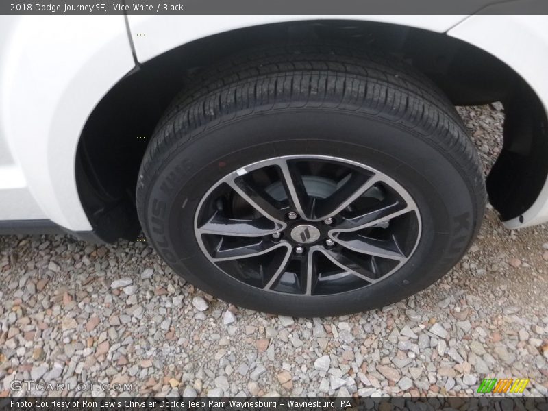 Vice White / Black 2018 Dodge Journey SE