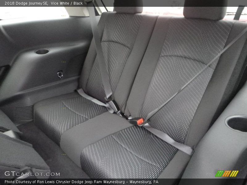 Vice White / Black 2018 Dodge Journey SE