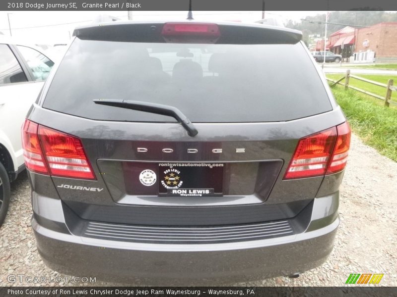 Granite Pearl / Black 2018 Dodge Journey SE