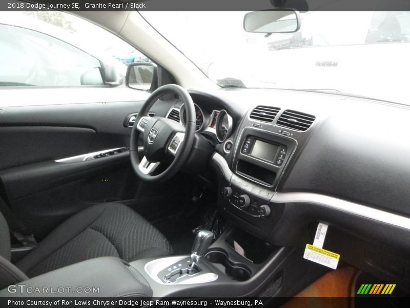 Granite Pearl / Black 2018 Dodge Journey SE