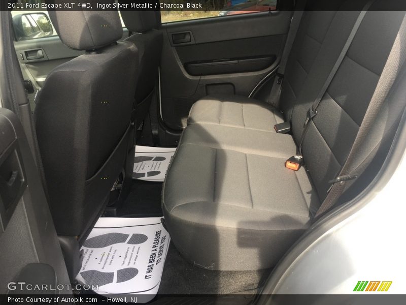 Ingot Silver Metallic / Charcoal Black 2011 Ford Escape XLT 4WD