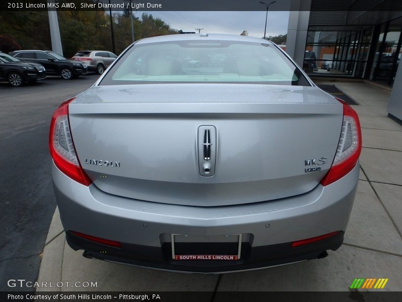 Silver Diamond / Light Dune 2013 Lincoln MKS AWD
