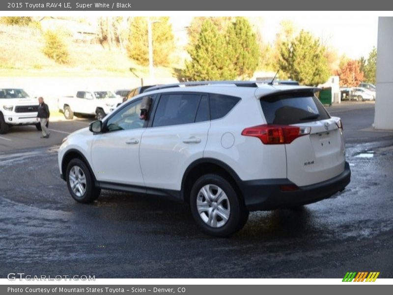 Super White / Black 2015 Toyota RAV4 LE