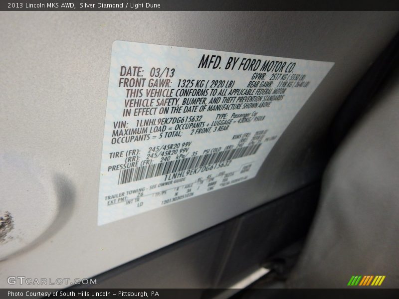 Silver Diamond / Light Dune 2013 Lincoln MKS AWD
