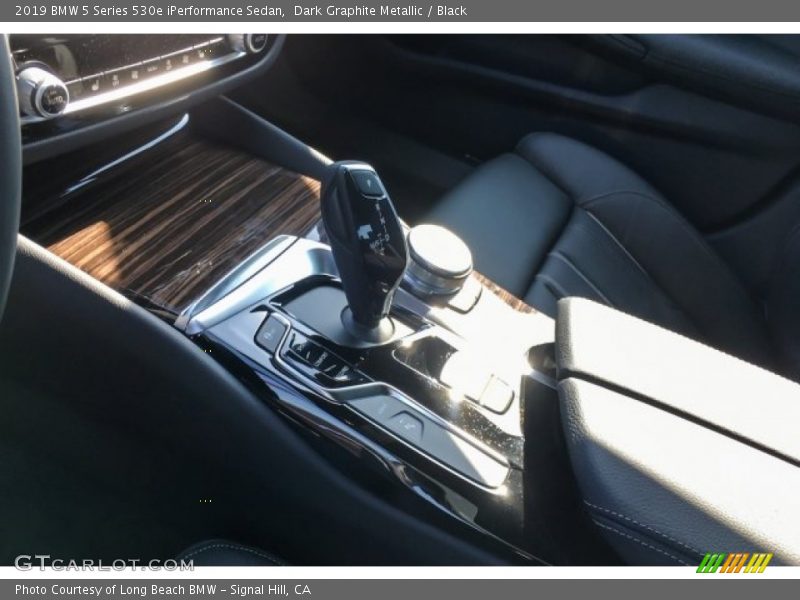 Dark Graphite Metallic / Black 2019 BMW 5 Series 530e iPerformance Sedan