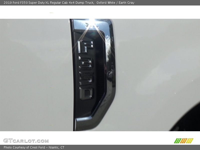 Oxford White / Earth Gray 2019 Ford F350 Super Duty XL Regular Cab 4x4 Dump Truck