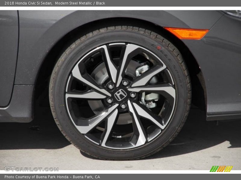 Modern Steel Metallic / Black 2018 Honda Civic Si Sedan