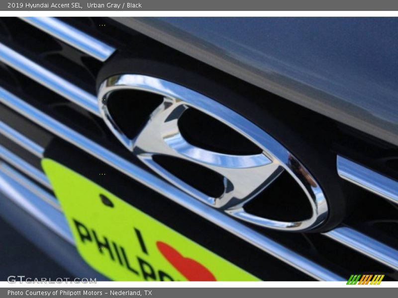 Urban Gray / Black 2019 Hyundai Accent SEL