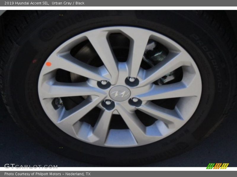 Urban Gray / Black 2019 Hyundai Accent SEL