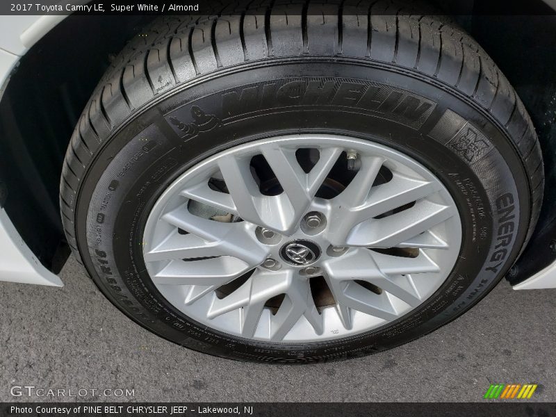 Super White / Almond 2017 Toyota Camry LE