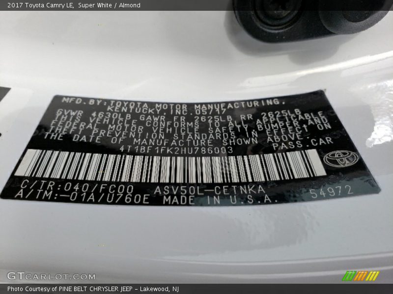 Super White / Almond 2017 Toyota Camry LE