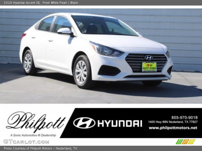 Frost White Pearl / Black 2019 Hyundai Accent SE