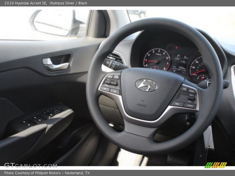 Olympus Silver / Black 2019 Hyundai Accent SE