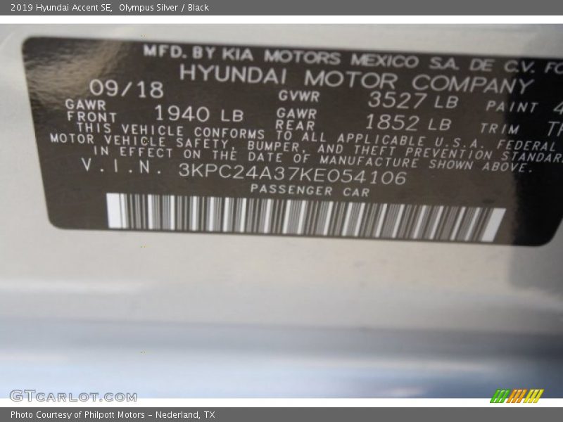 Olympus Silver / Black 2019 Hyundai Accent SE