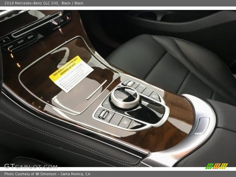 Black / Black 2019 Mercedes-Benz GLC 300