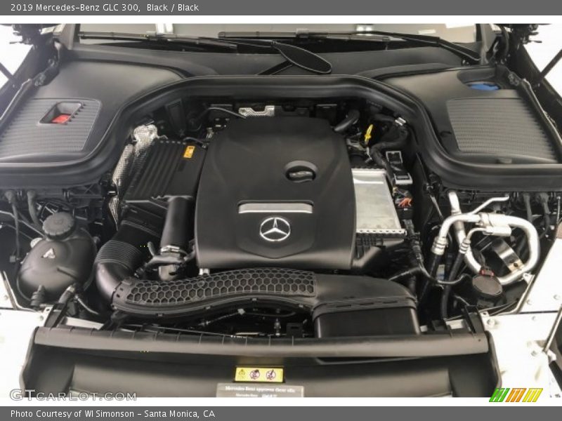 Black / Black 2019 Mercedes-Benz GLC 300