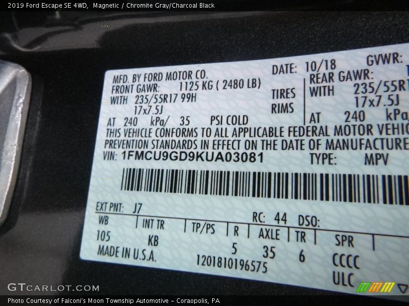 Magnetic / Chromite Gray/Charcoal Black 2019 Ford Escape SE 4WD