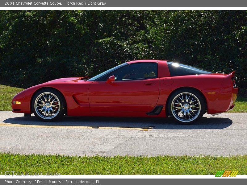 Torch Red / Light Gray 2001 Chevrolet Corvette Coupe