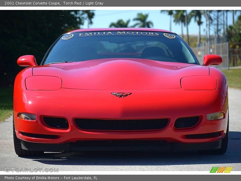 Torch Red / Light Gray 2001 Chevrolet Corvette Coupe