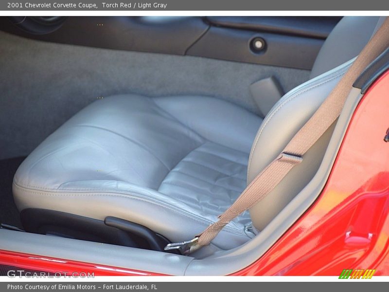 Torch Red / Light Gray 2001 Chevrolet Corvette Coupe