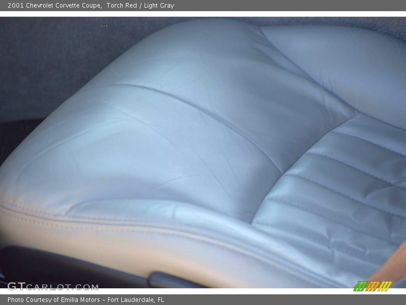 Torch Red / Light Gray 2001 Chevrolet Corvette Coupe