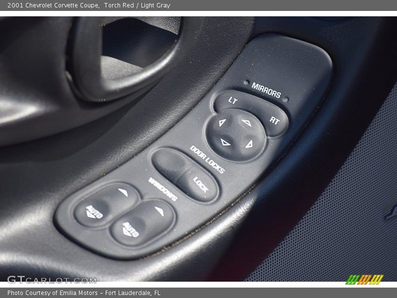 Torch Red / Light Gray 2001 Chevrolet Corvette Coupe