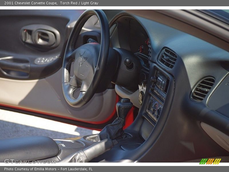 Torch Red / Light Gray 2001 Chevrolet Corvette Coupe