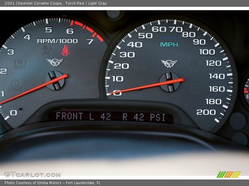 Torch Red / Light Gray 2001 Chevrolet Corvette Coupe