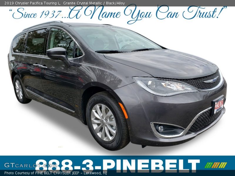 Granite Crystal Metallic / Black/Alloy 2019 Chrysler Pacifica Touring L