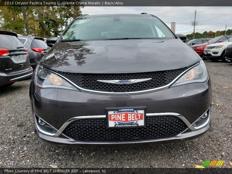 Granite Crystal Metallic / Black/Alloy 2019 Chrysler Pacifica Touring L