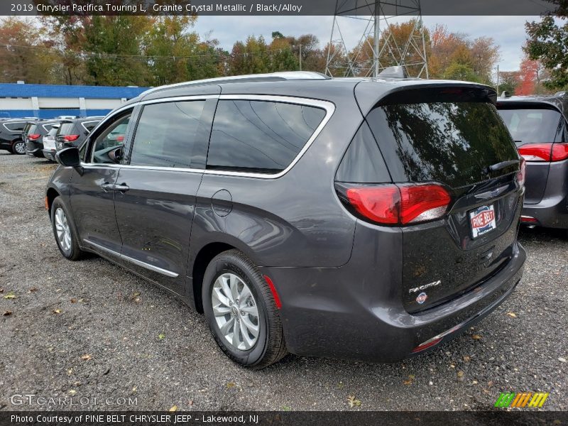 Granite Crystal Metallic / Black/Alloy 2019 Chrysler Pacifica Touring L