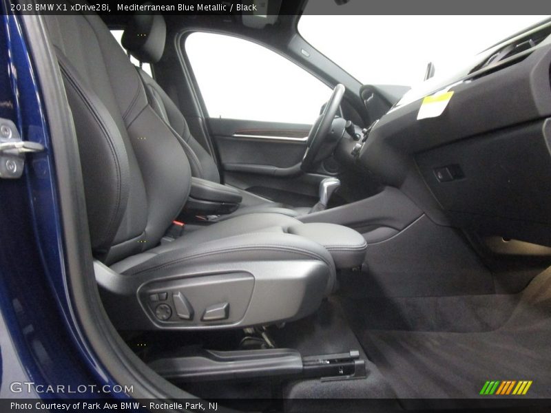 Mediterranean Blue Metallic / Black 2018 BMW X1 xDrive28i