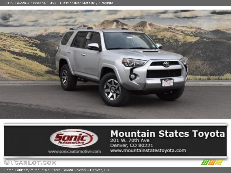 Classic Silver Metallic / Graphite 2019 Toyota 4Runner SR5 4x4